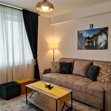 Cozy Apartment In Rasnov Екстериор снимка